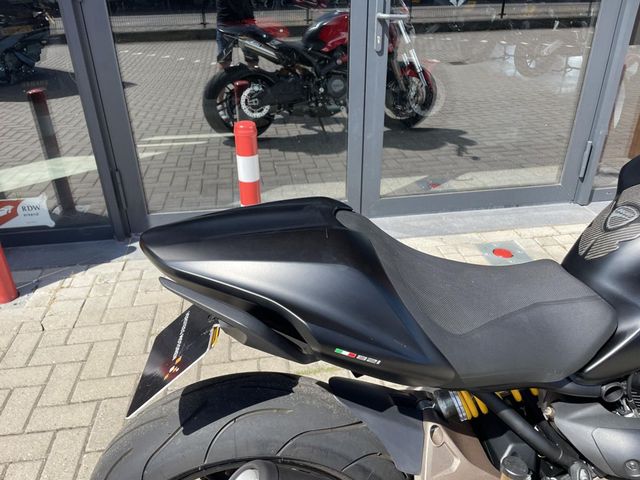 ducati - monster-821