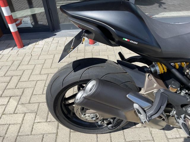 ducati - monster-821