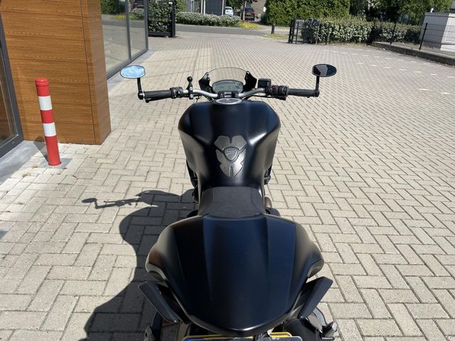 ducati - monster-821