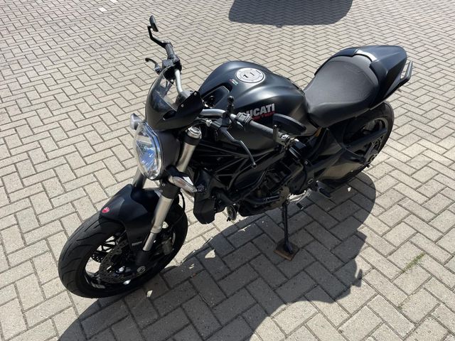ducati - monster-821