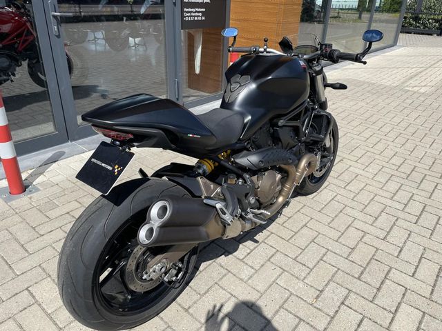 ducati - monster-821