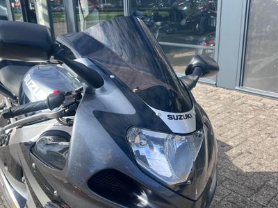 SUZUKI GSX-R 1000 – foto 3