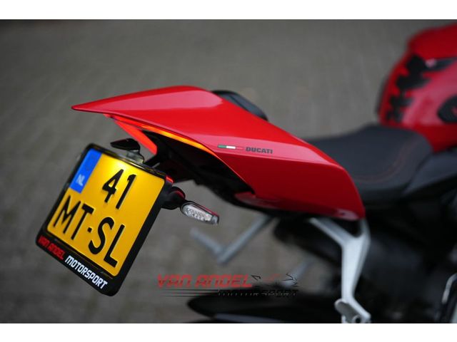 ducati - streetfighter-v2
