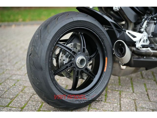 ducati - streetfighter-v2