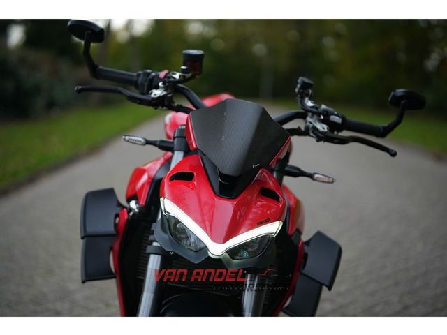 ducati - streetfighter-v2