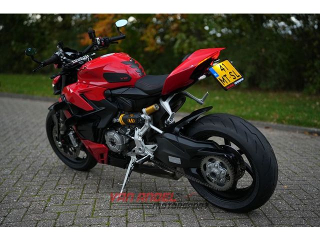 ducati - streetfighter-v2