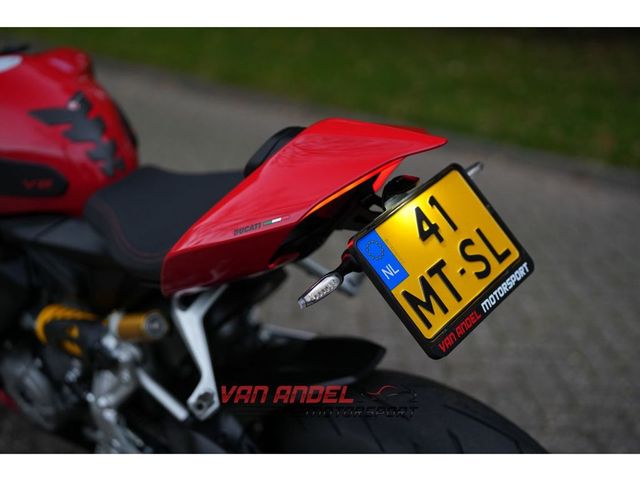 ducati - streetfighter-v2