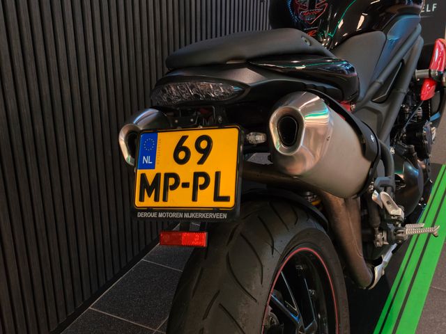 triumph - speed-triple-r