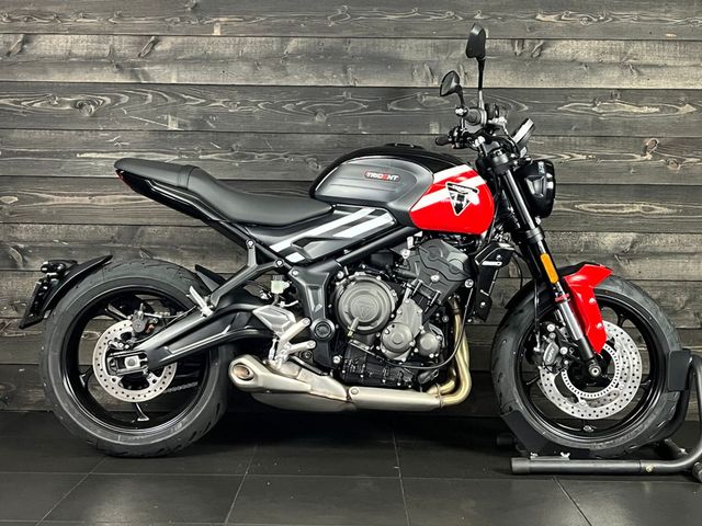 triumph - trident-660