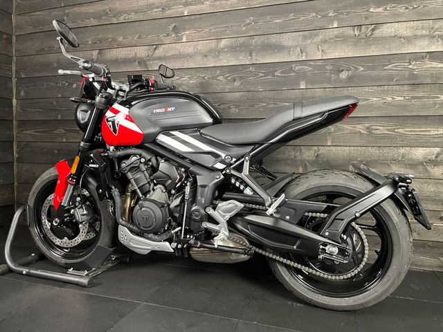 triumph - trident-660