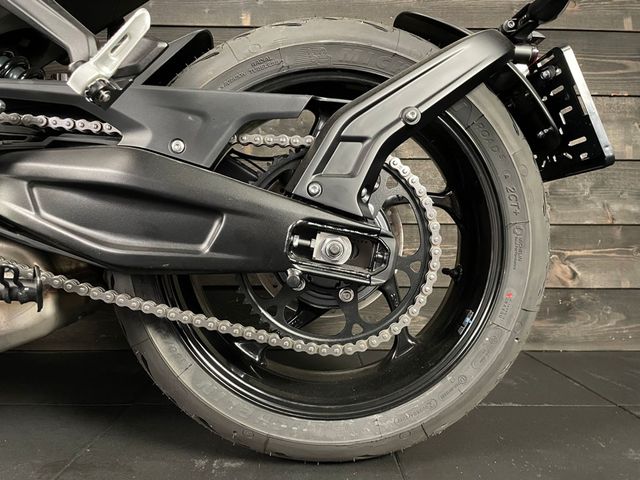 triumph - trident-660