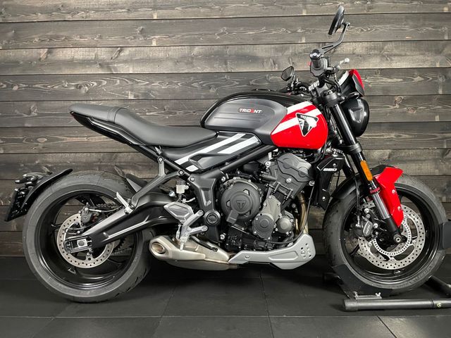 triumph - trident-660
