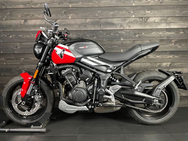 triumph - trident-660