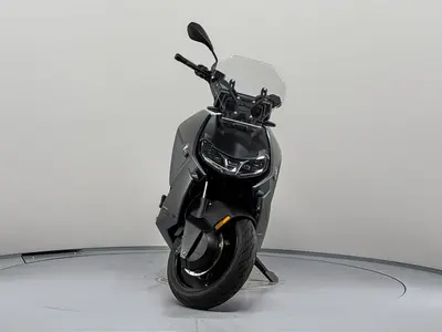 BMW CE 04 – foto 3