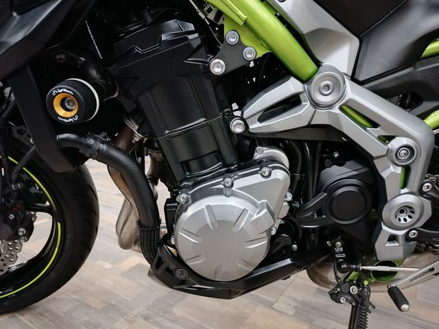 kawasaki - z900-performance
