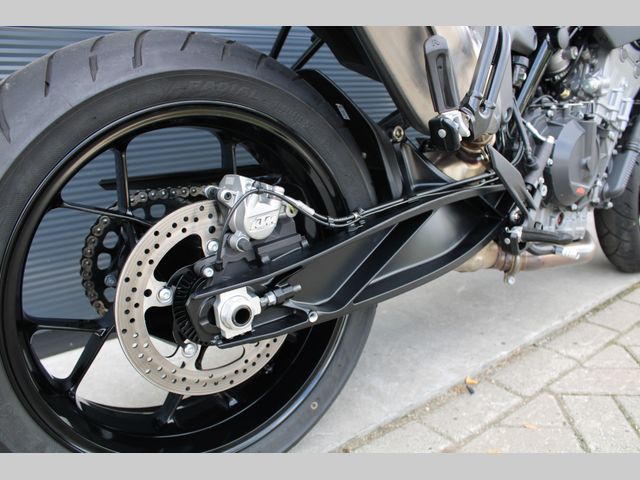 ktm - 790-duke