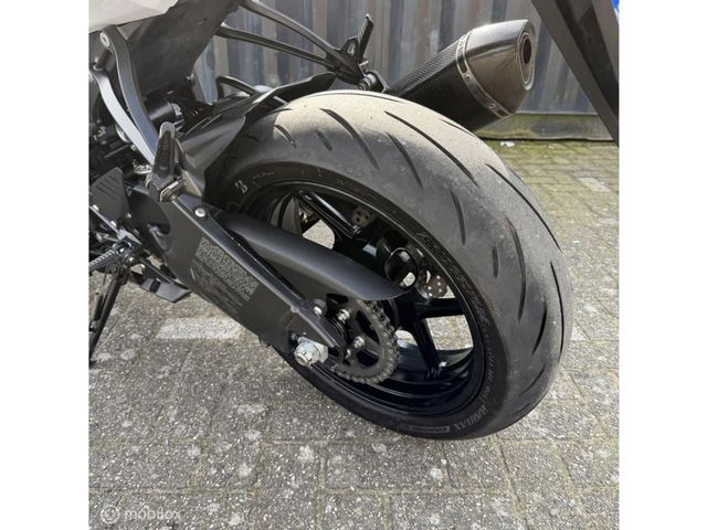 kawasaki - ninja-zx-6r