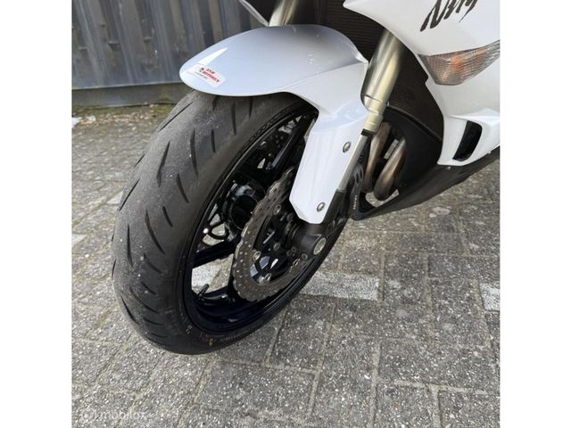 kawasaki - ninja-zx-6r