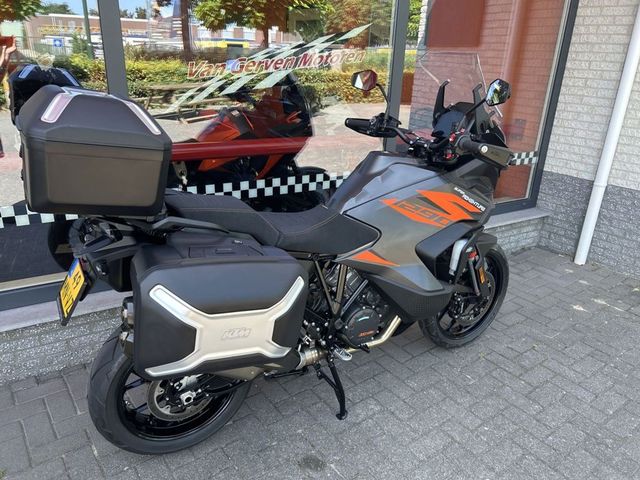 ktm - 1290-super-adventure-s