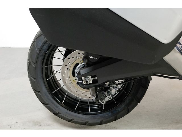 honda - x-adv