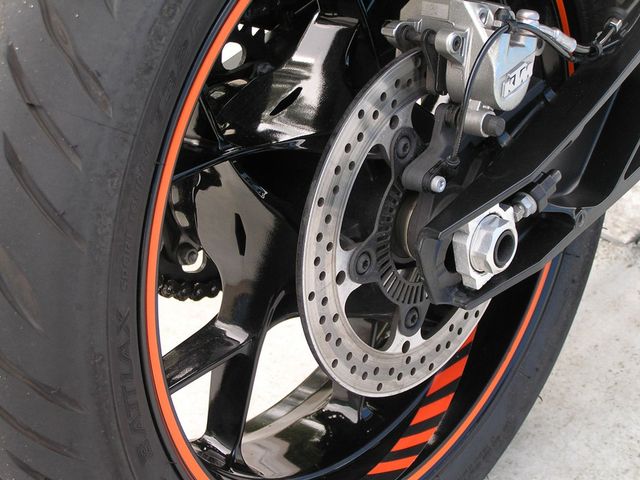 ktm - 790-duke