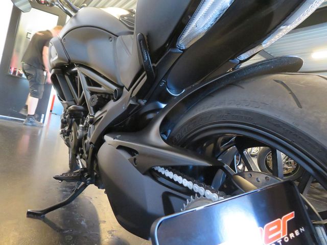 ducati - xdiavel-black-star