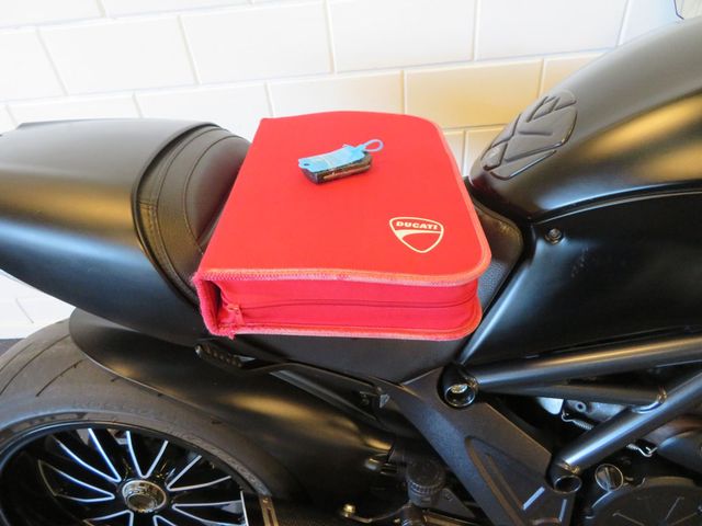 ducati - xdiavel-black-star