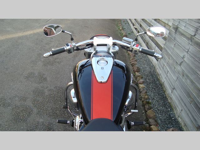 suzuki - m-1800-r-intruder