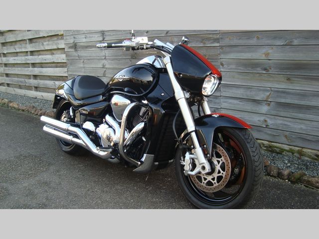 suzuki - m-1800-r-intruder