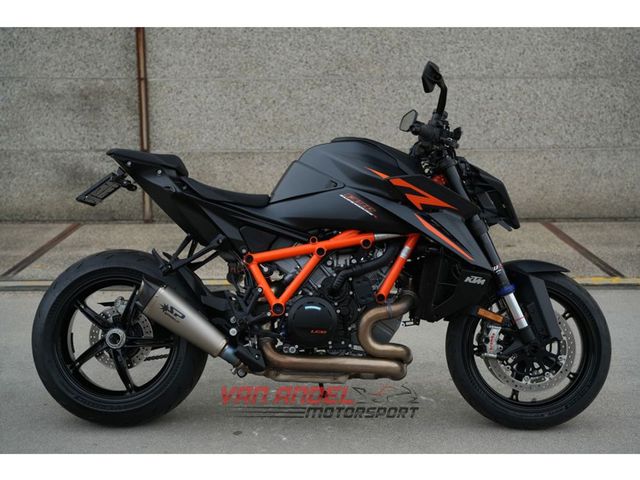 ktm - 1390-super-duke-r-evo