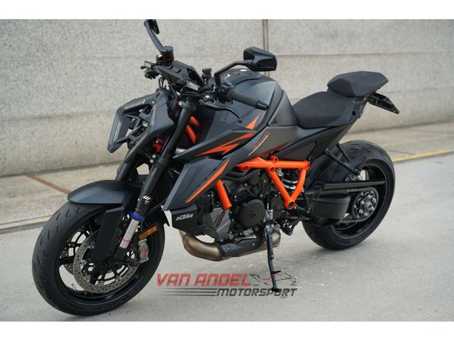 ktm - 1390-super-duke-r-evo