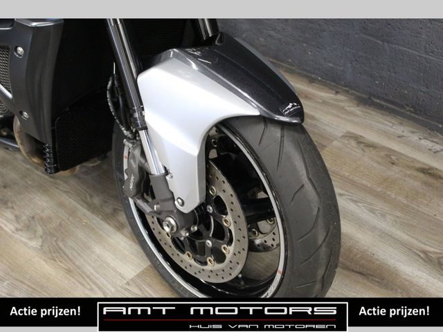 suzuki - b-king-1300