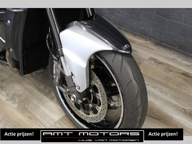 suzuki - b-king-1300