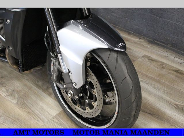 suzuki - b-king-1300