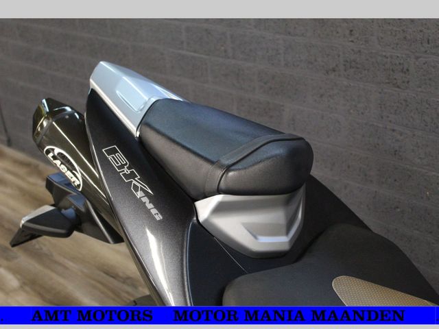 suzuki - b-king-1300