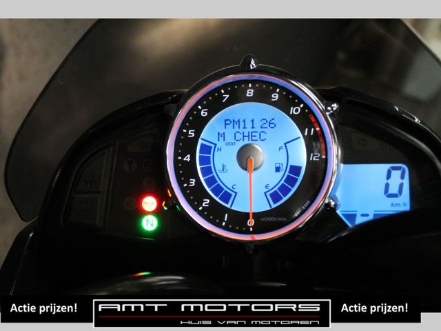 suzuki - b-king-1300