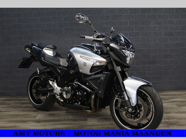suzuki - b-king-1300