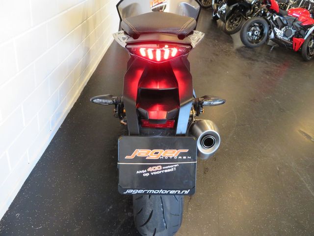 ktm - 1290-super-duke-gt