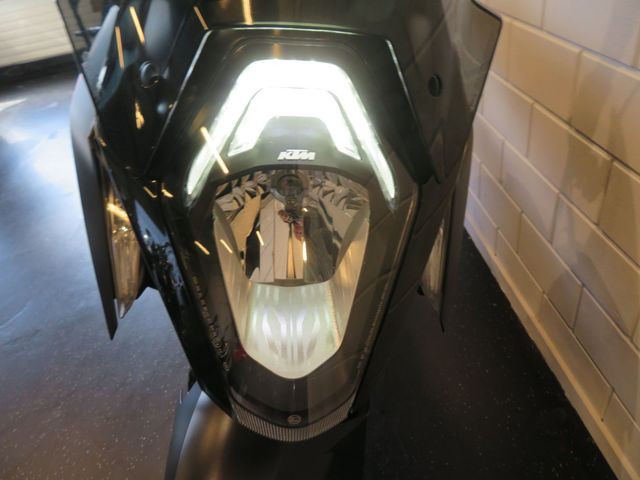 ktm - 1290-super-duke-gt