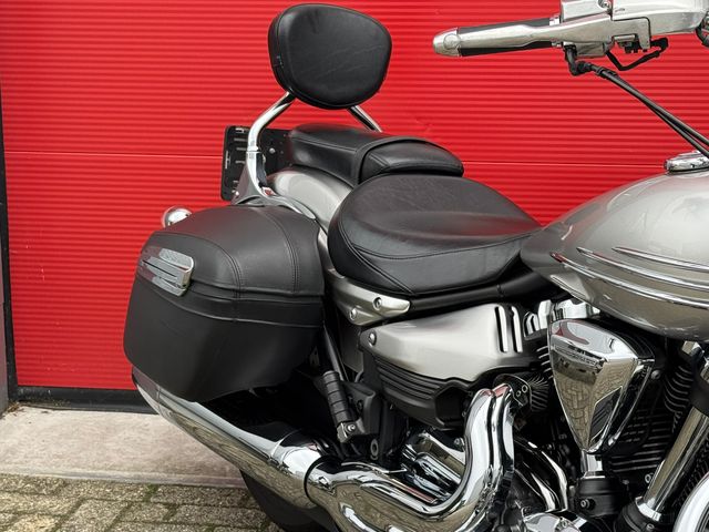 yamaha - xv-1900-midnight-star