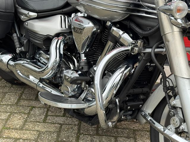yamaha - xv-1900-midnight-star