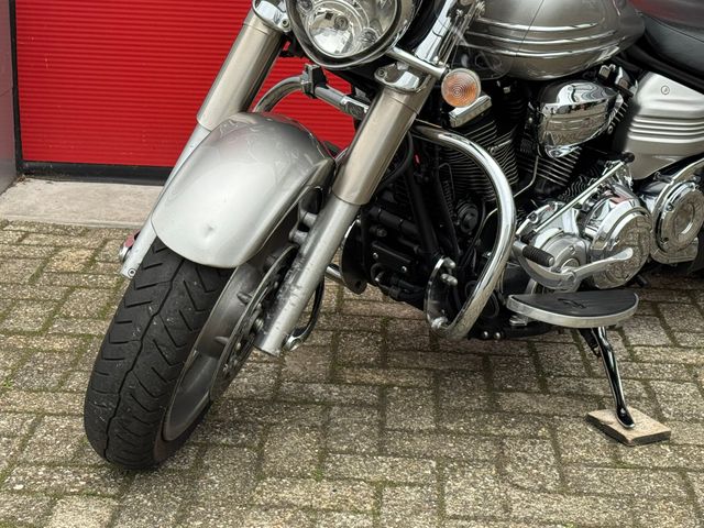 yamaha - xv-1900-midnight-star