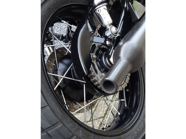 triumph - bonneville-t-120-black