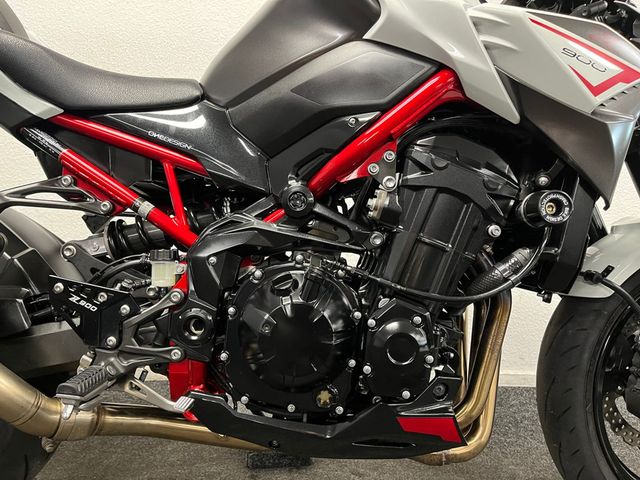 kawasaki - z900