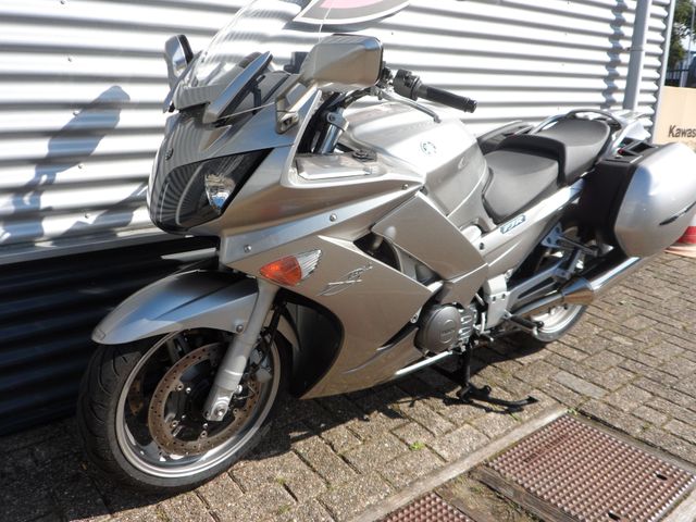 yamaha - fjr-1300