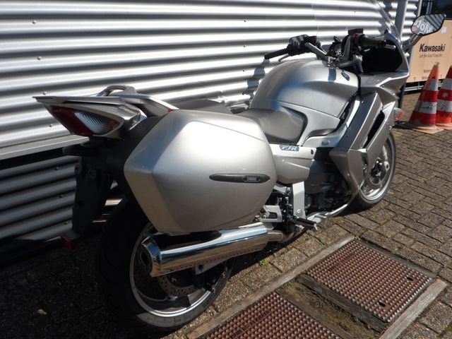 yamaha - fjr-1300