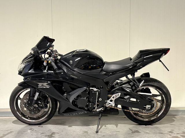 suzuki - gsx-r-750