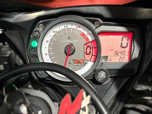 suzuki - gsx-r-750