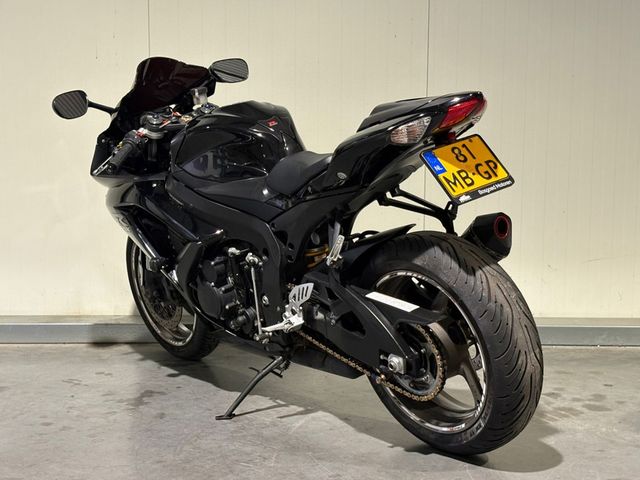 suzuki - gsx-r-750