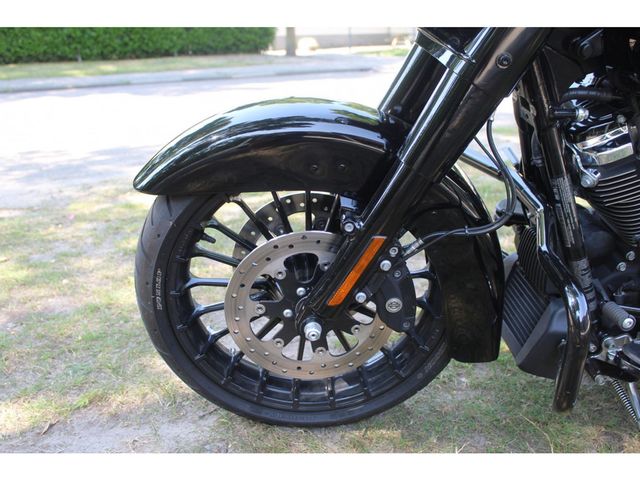 harley-davidson - road-king-special